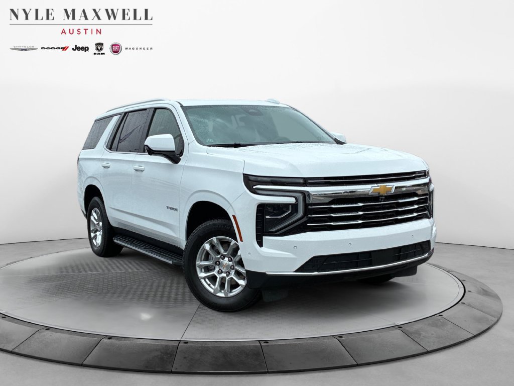 Used 2025 Chevrolet Tahoe LT RWD image 2