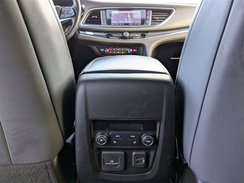 Used 2024 Buick Enclave Premium image 31