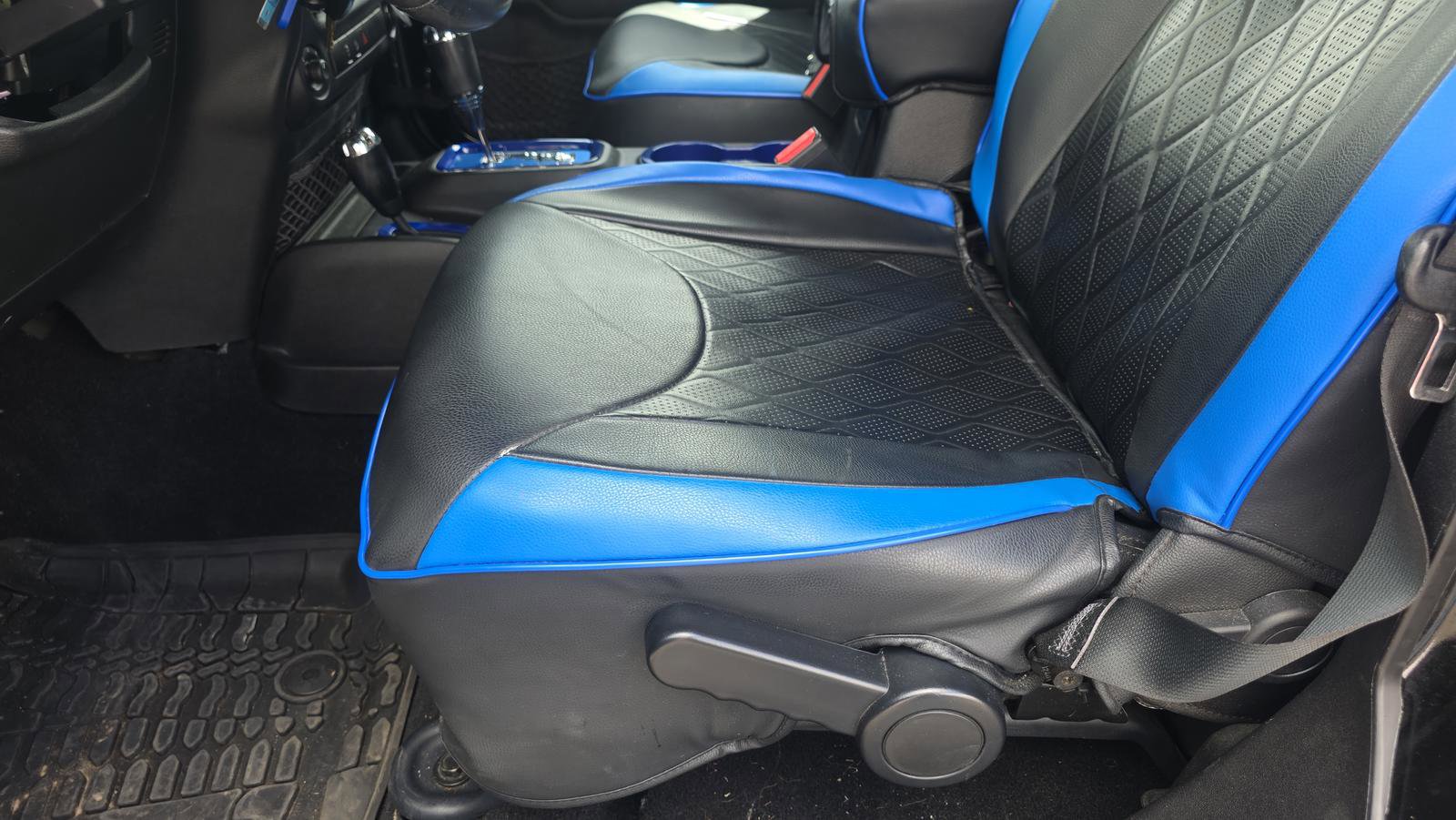 Used 2015 Jeep Wrangler Unlimited Sport w/ Quick Order Package 24S image 11