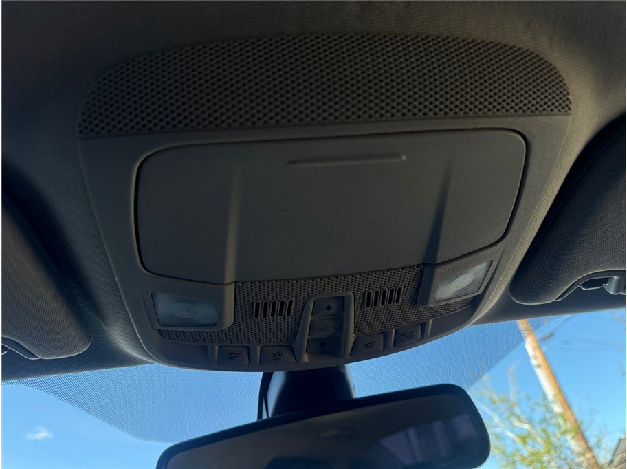 Used 2019 Ford Fusion SE FWD image 25