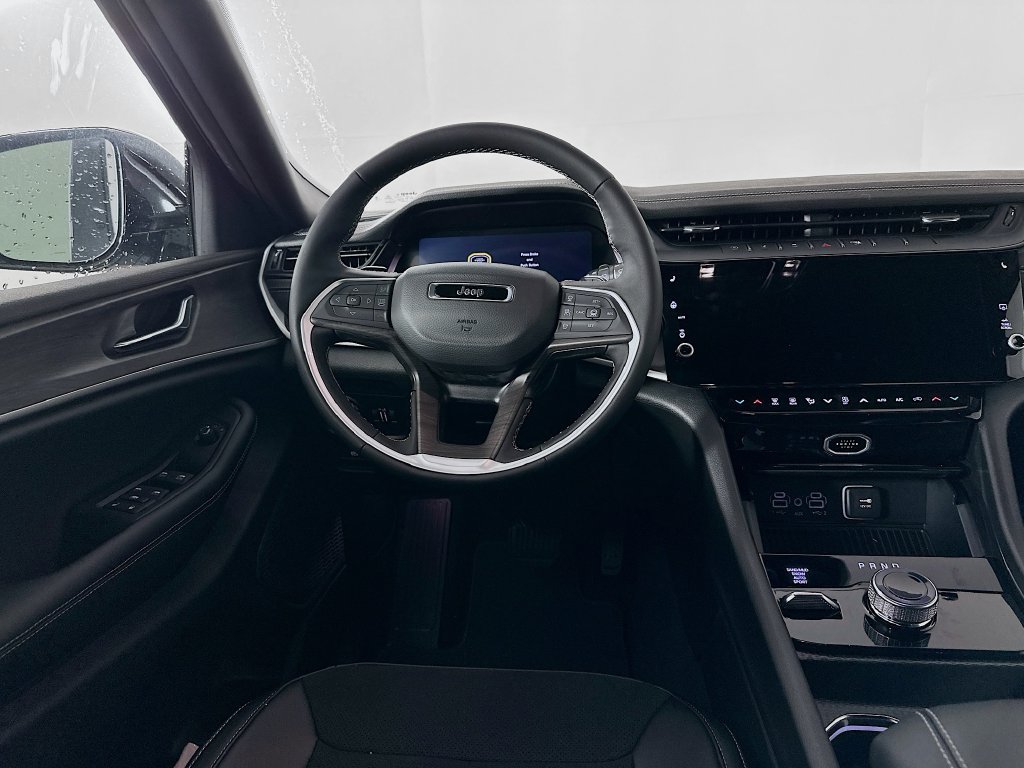 New 2026 Jeep Grand Cherokee Altitude AWD/4WD image 31