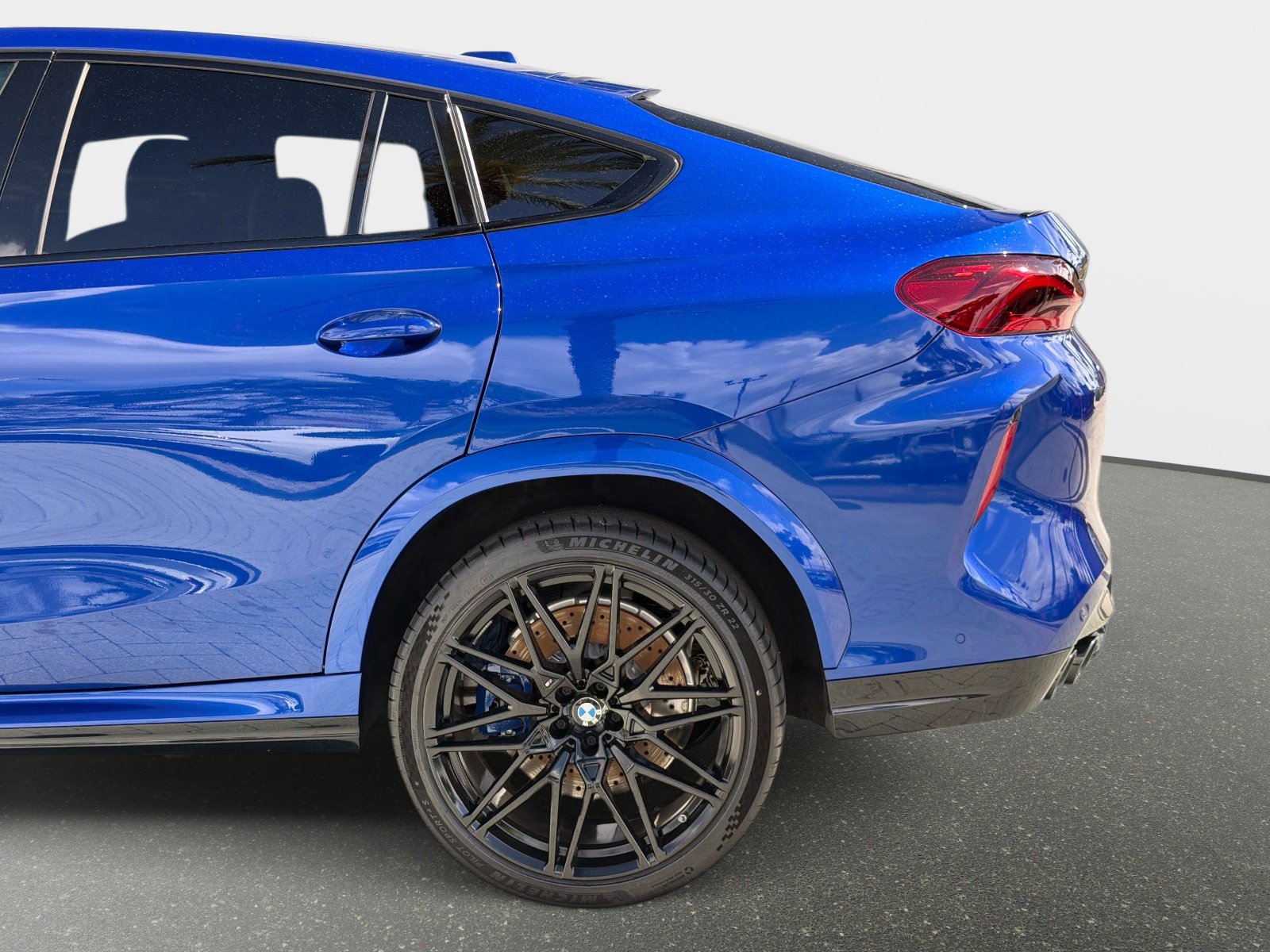 Used 2026 BMW X6 M Competition image 15