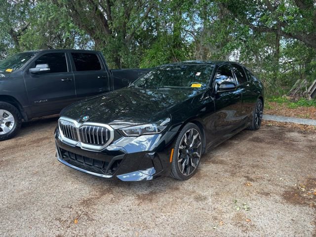 Used 2024 BMW 540i xDrive w/ M Sport Package AWD/4WD image 6