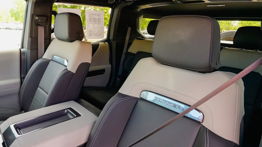 Used 2026 GMC Hummer EV SUV image 16