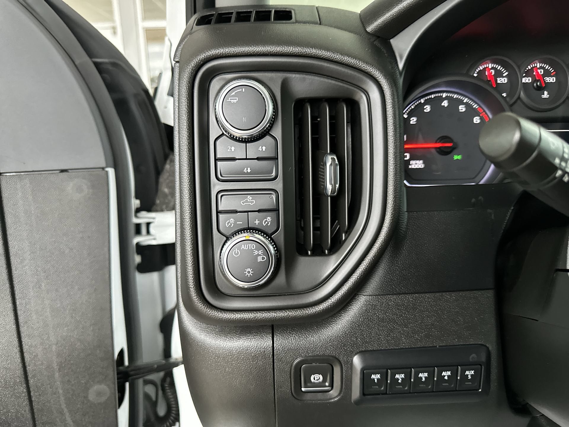 Used 2022 GMC Sierra 3500 Pro w/ Convenience Package AWD/4WD image 16