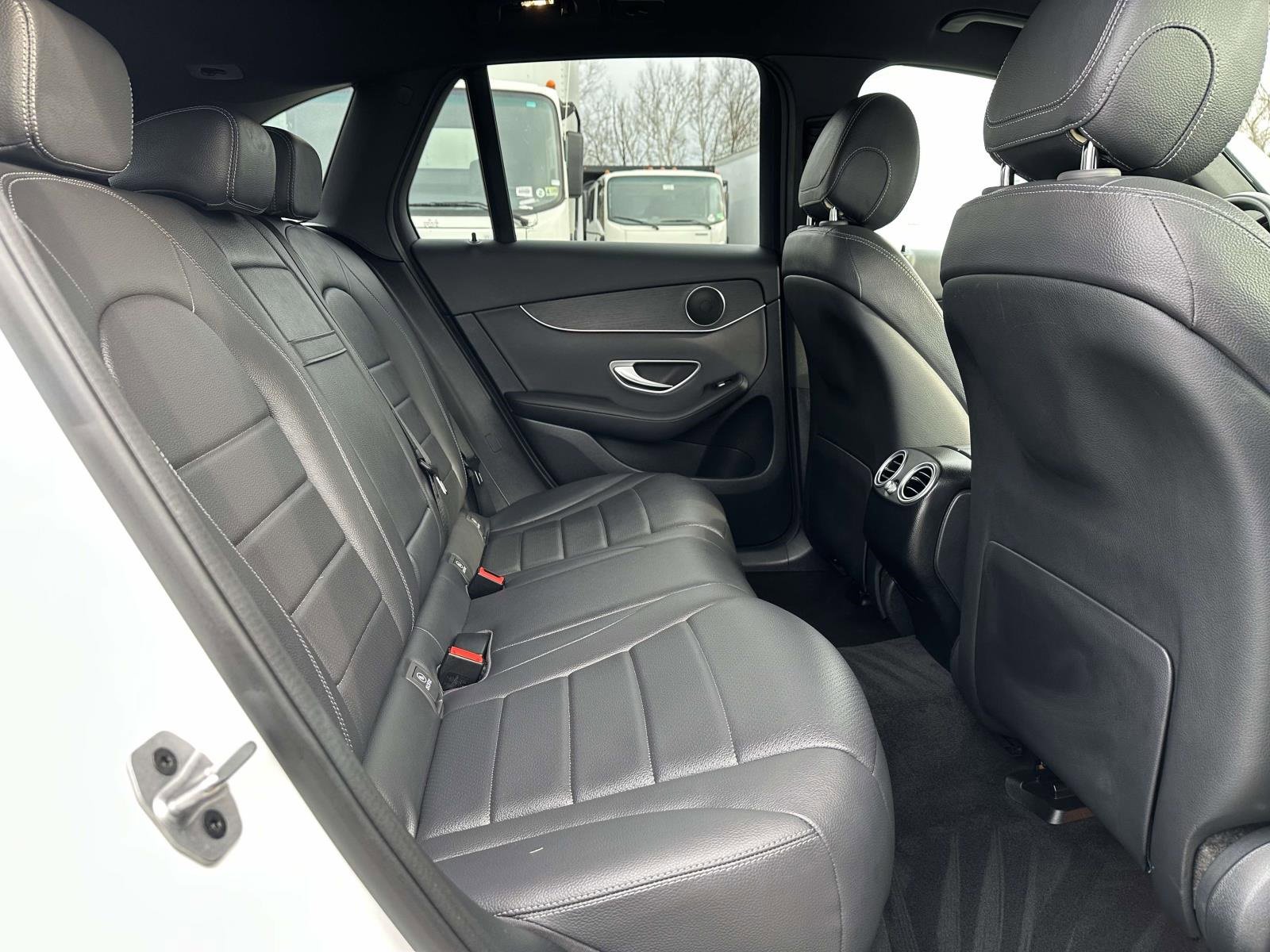 Used 2022 Mercedes-Benz GLC 300 4MATIC image 26