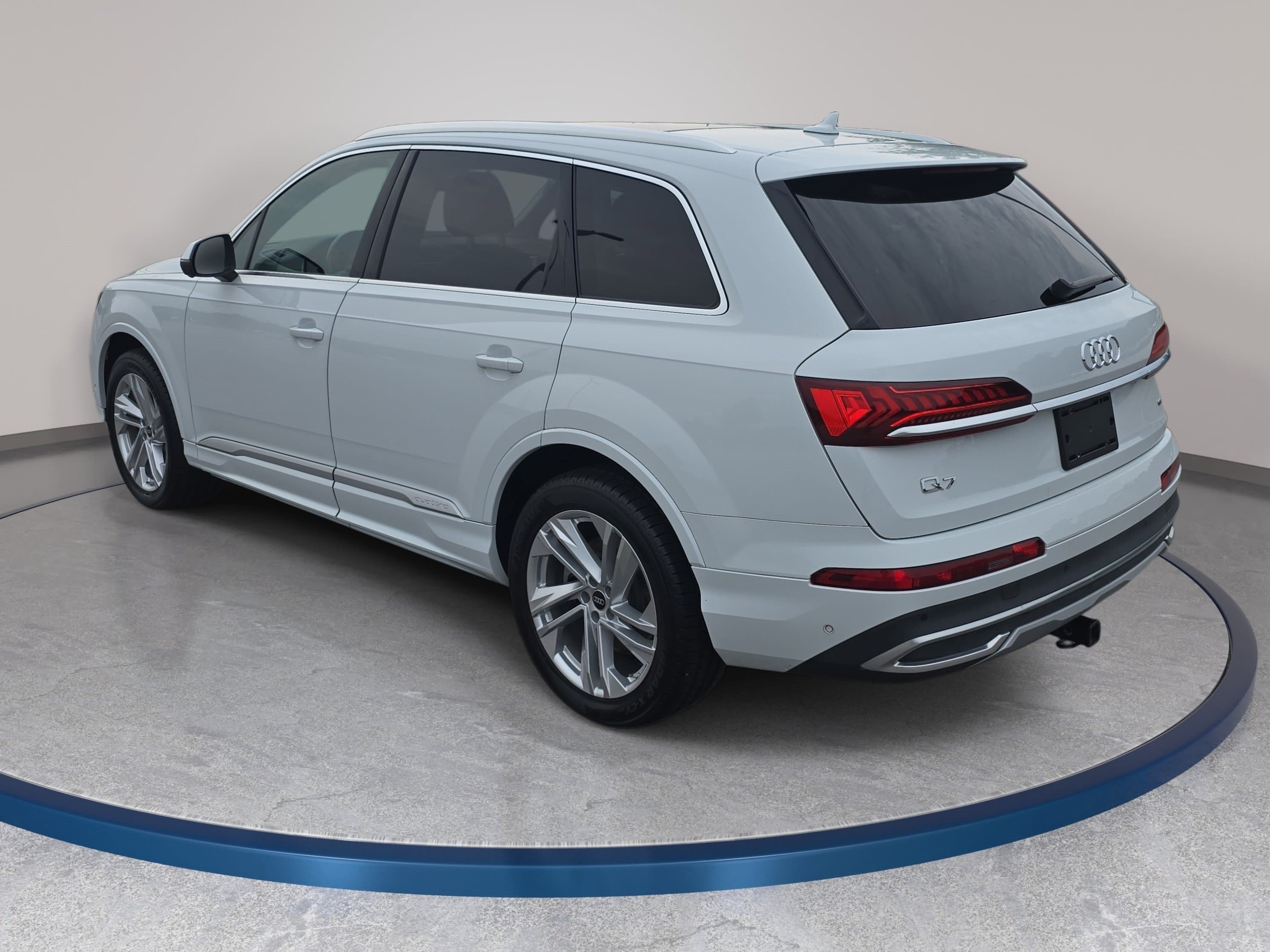 Used 2022 Audi Q7 3.0T Premium Plus w/ Premium Plus Package AWD/4WD image 7