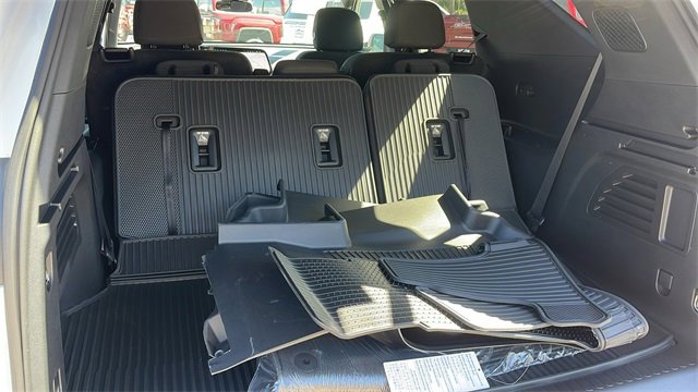 New 2026 Chevrolet Traverse LT w/ LPO, Floor Liner Package image 30