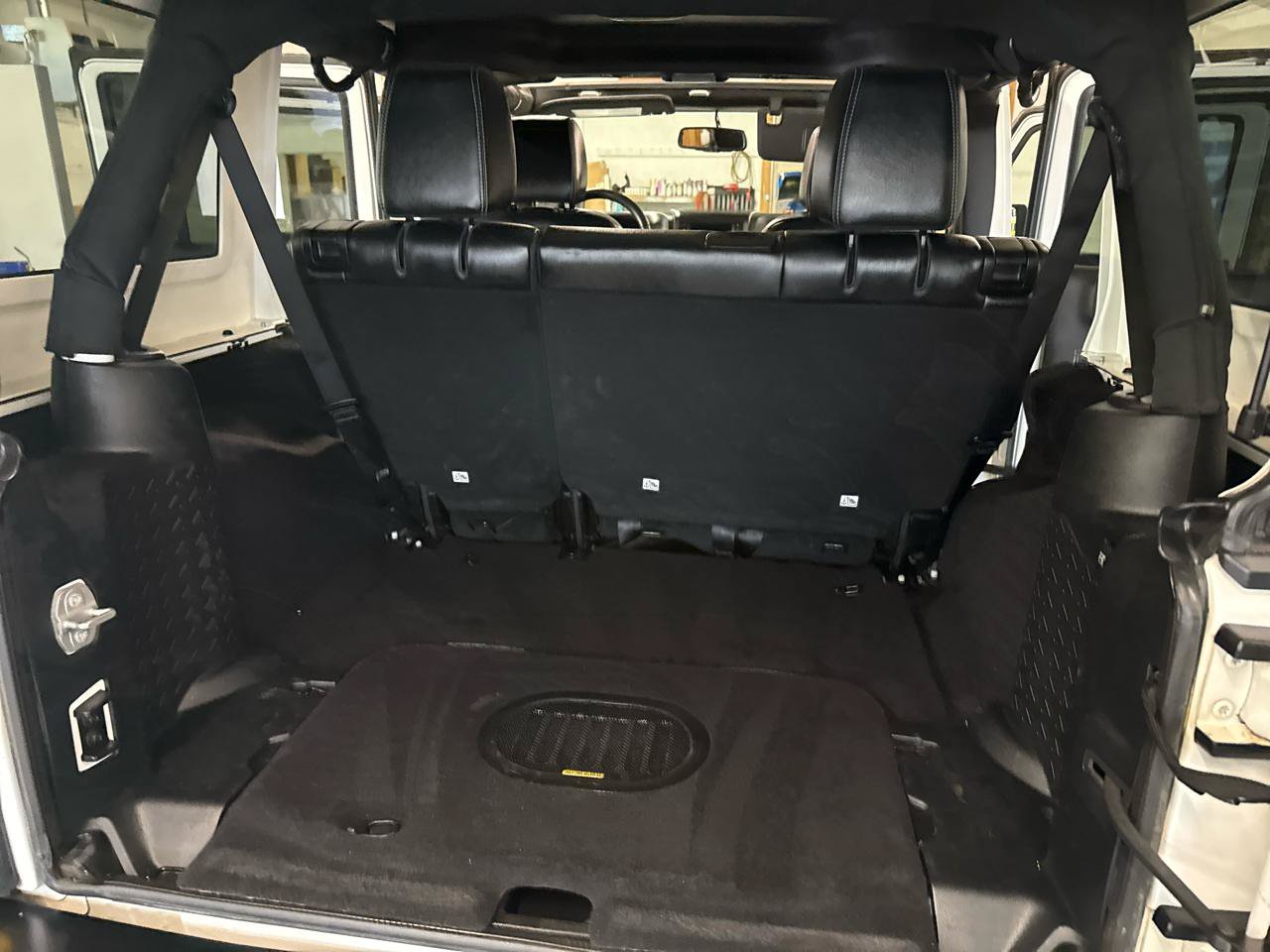 Used 2016 Jeep Wrangler Unlimited Rubicon AWD/4WD image 44