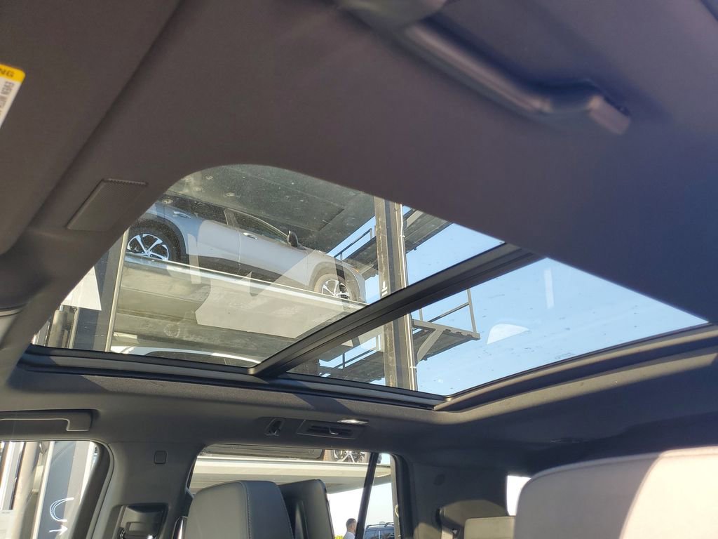 New 2026 Chevrolet Tahoe Z71 w/ Z71 Off-Road Package image 35