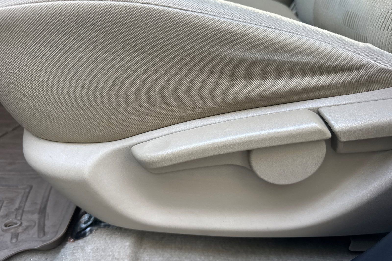Used 2010 Toyota RAV4 4WD image 13