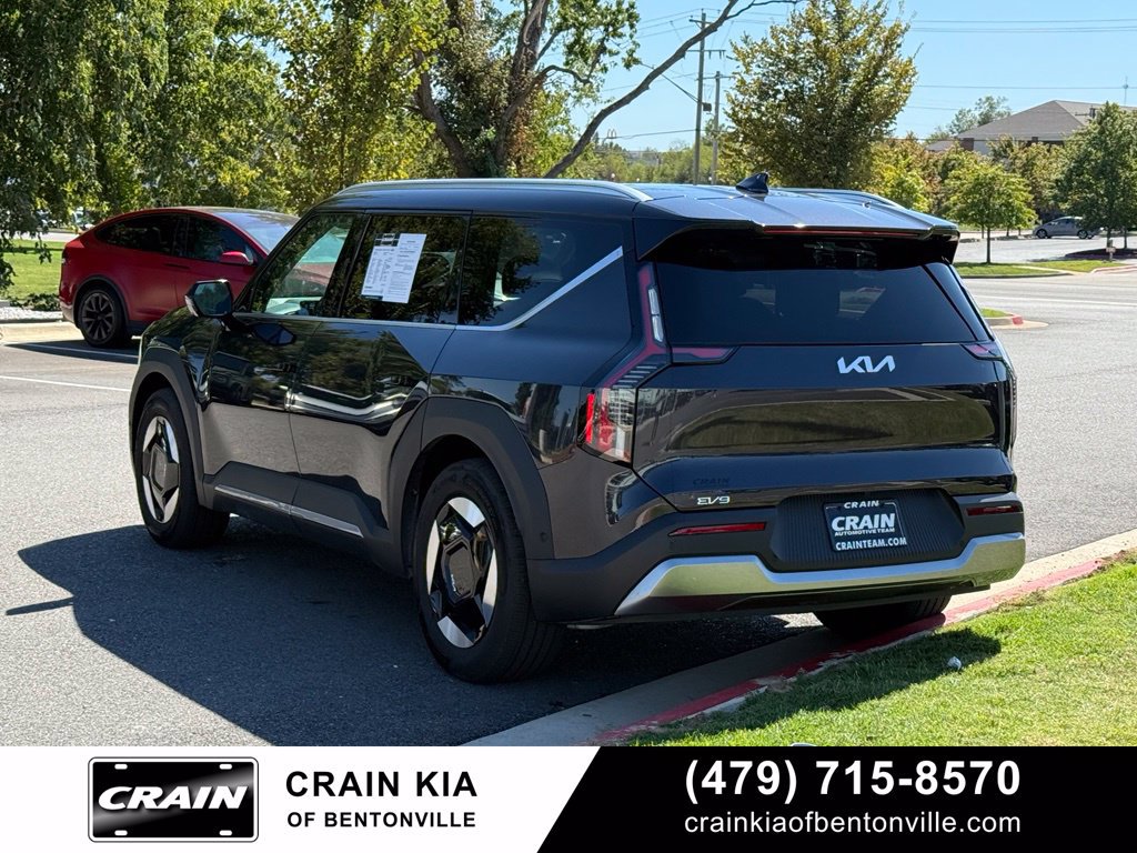 Certified 2026 Kia EV9 Wind AWD/4WD image 5