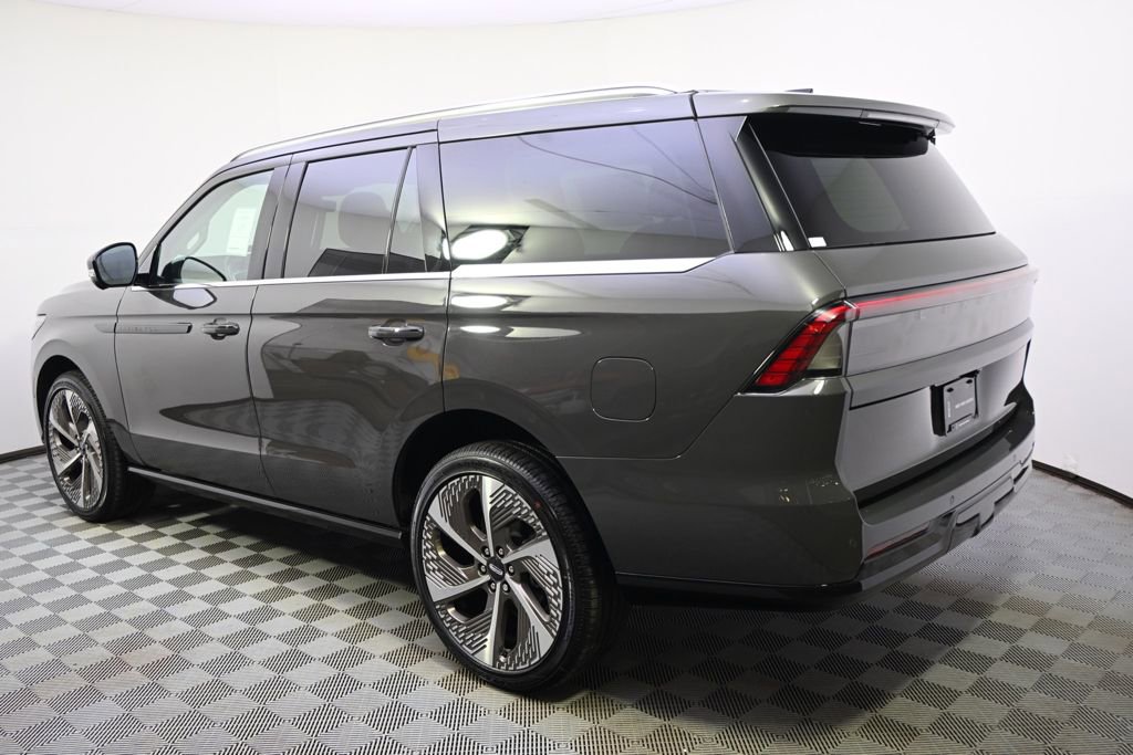 New 2026 Lincoln Navigator Black Label image 3