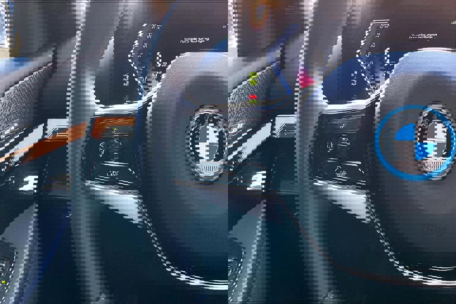 Used 2025 BMW i5 eDrive40i image 23