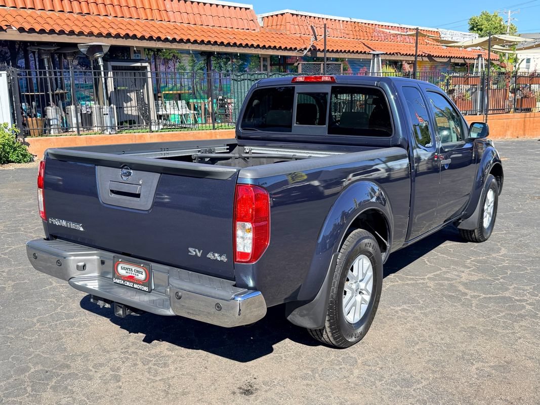 Used 2017 Nissan Frontier SV w/ SV Value Truck Package AWD/4WD image 6