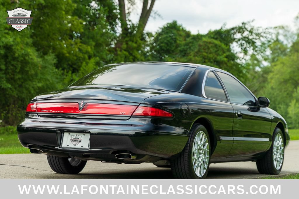 Used 1997 Lincoln Mark VIII LSC RWD image 2