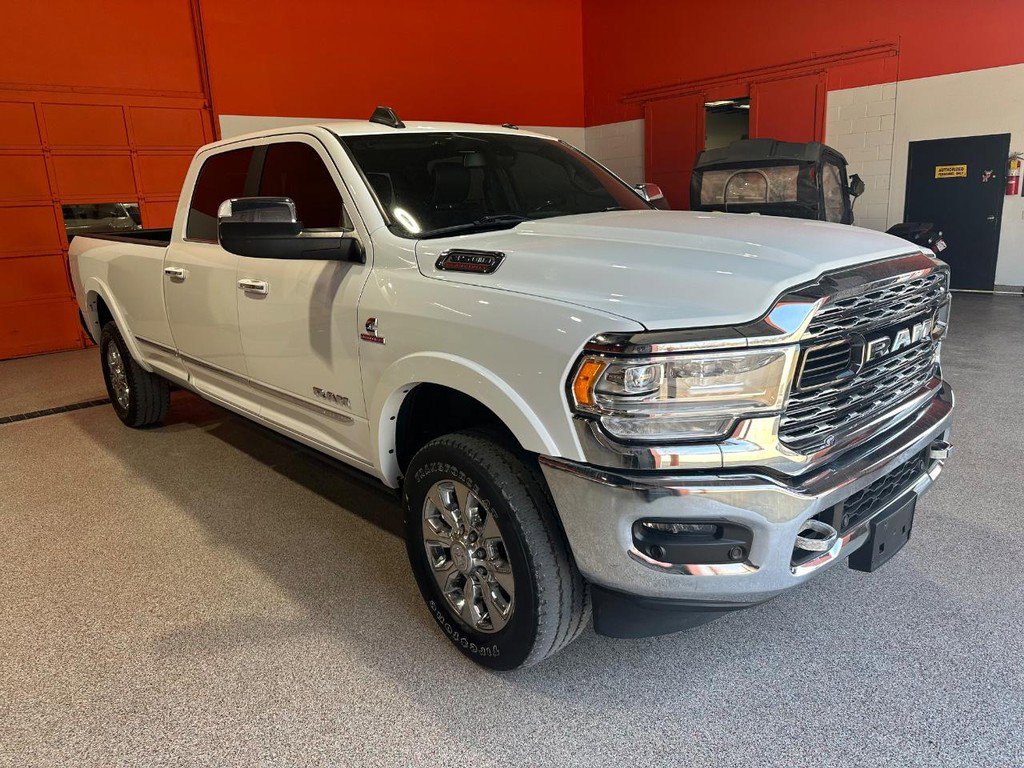 Used 2022 RAM 3500 Limited w/ Protection Group AWD/4WD image 17