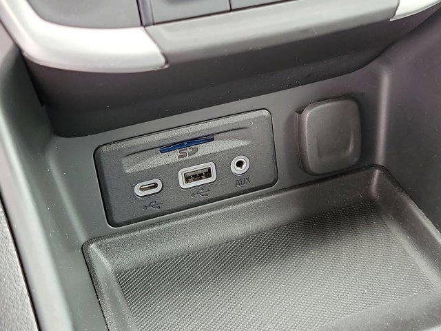 Used 2022 GMC Terrain SLT w/ Elevation Edition image 34