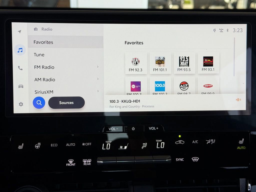 Certified 2025 Toyota bZ4X XLE w/ Weather Package image 30