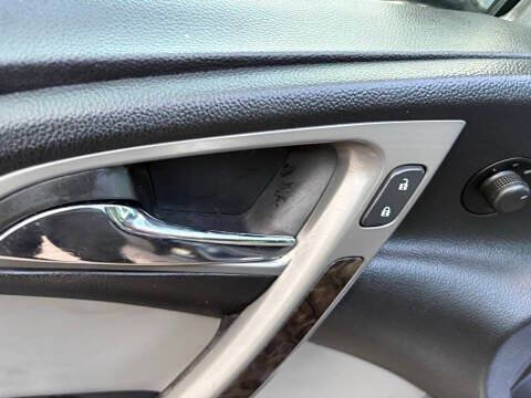 Used 2013 Buick Verano Convenience FWD image 19