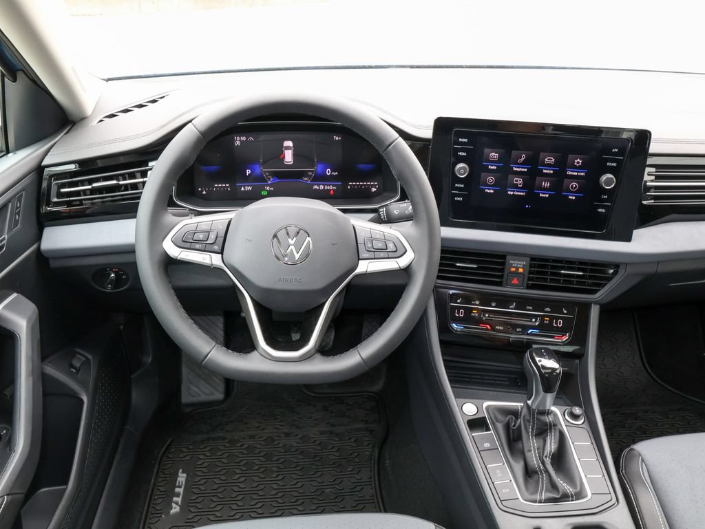 New 2026 Volkswagen Jetta SE FWD image 17