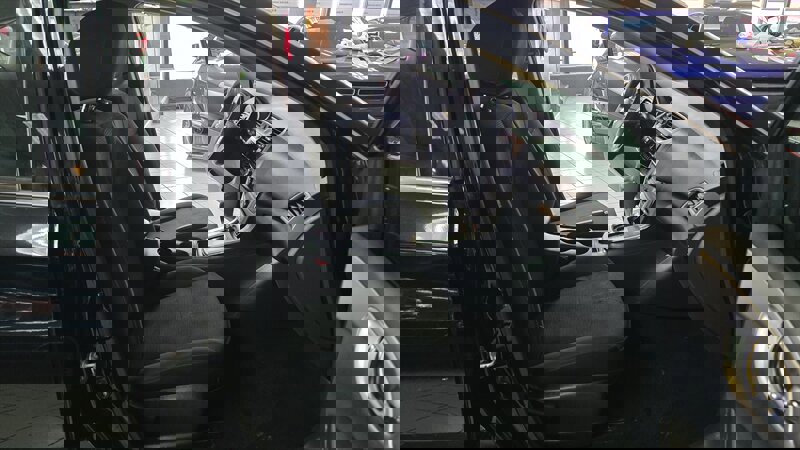 Used 2015 Nissan Sentra S image 21