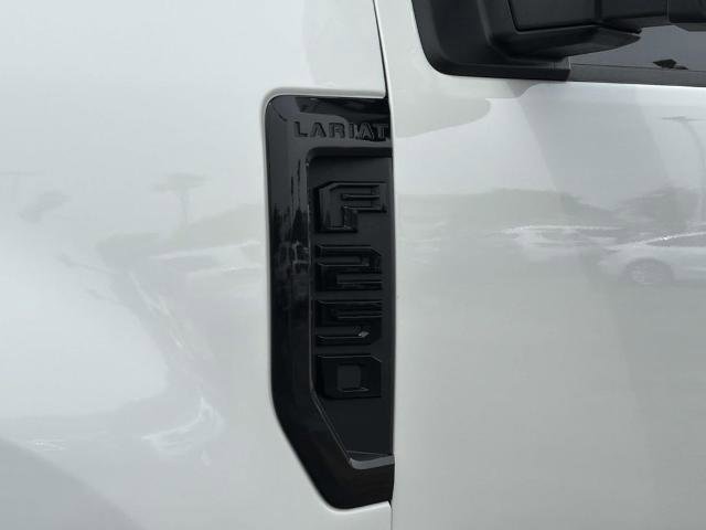 Certified 2022 Ford F250 Lariat w/ Black Appearance Package AWD/4WD image 9