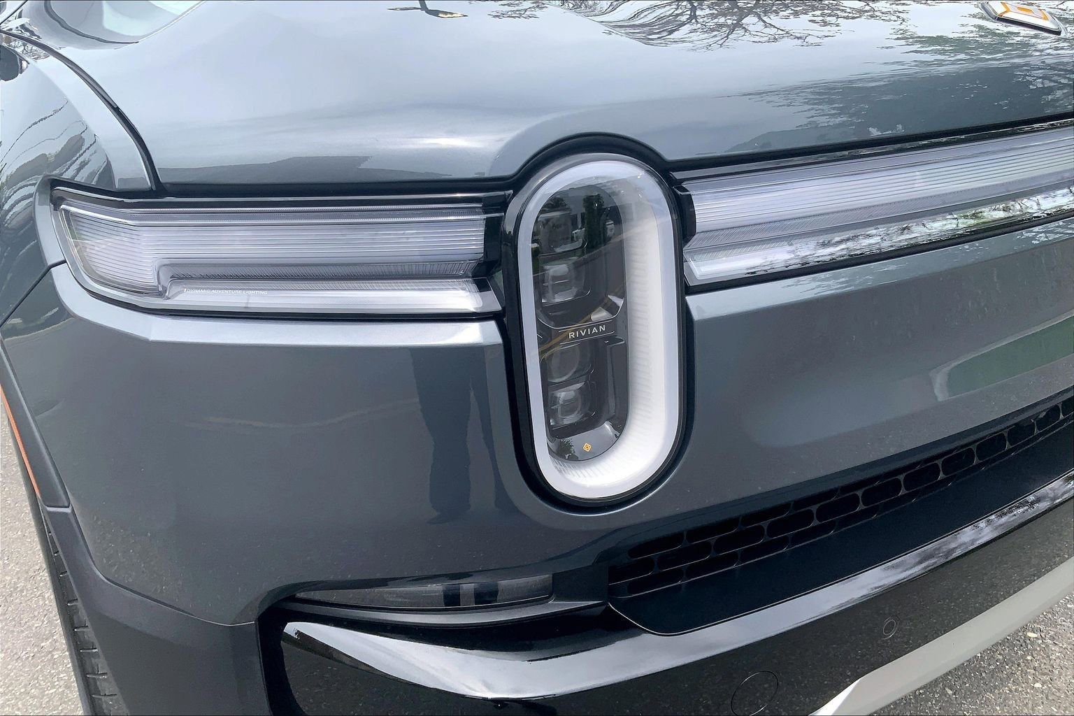 Used 2025 Rivian R1S Adventure AWD/4WD image 27