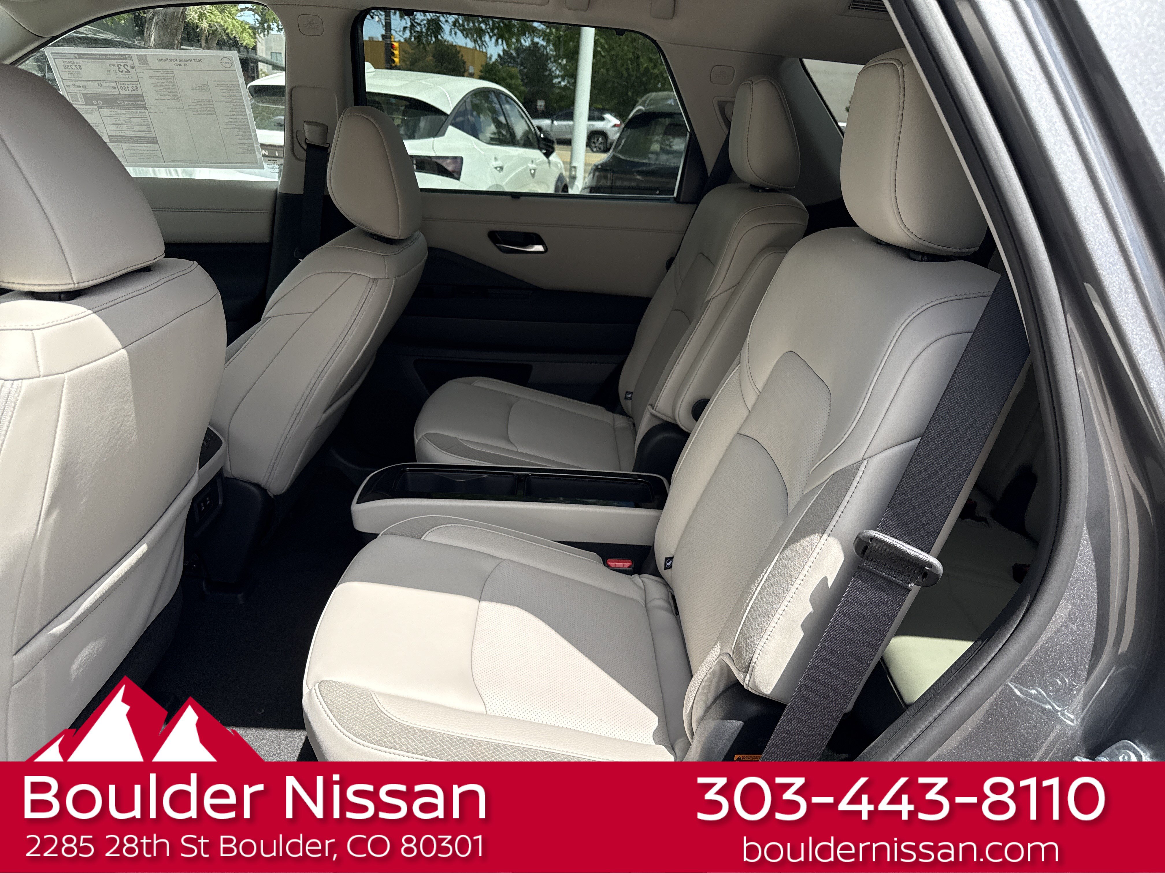 New 2026 Nissan Pathfinder SL w/ SL Premium Package AWD/4WD image 17