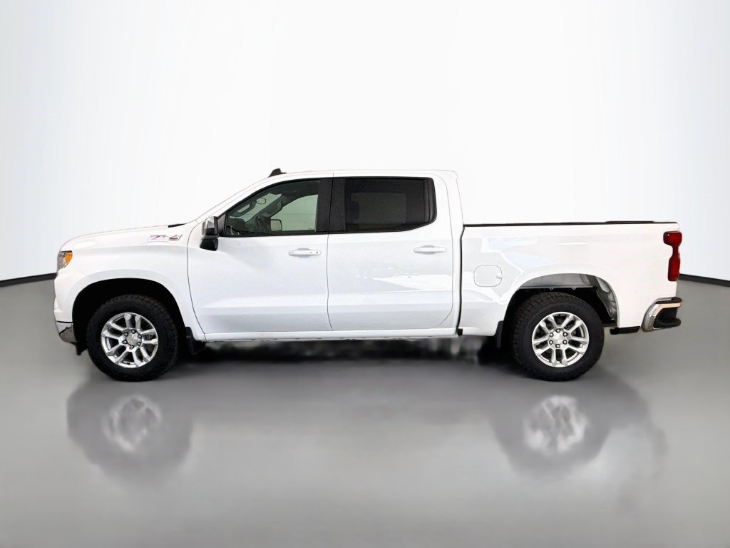 Used 2023 Chevrolet Silverado 1500 LT w/ Z71 Off-Road Package AWD/4WD image 6