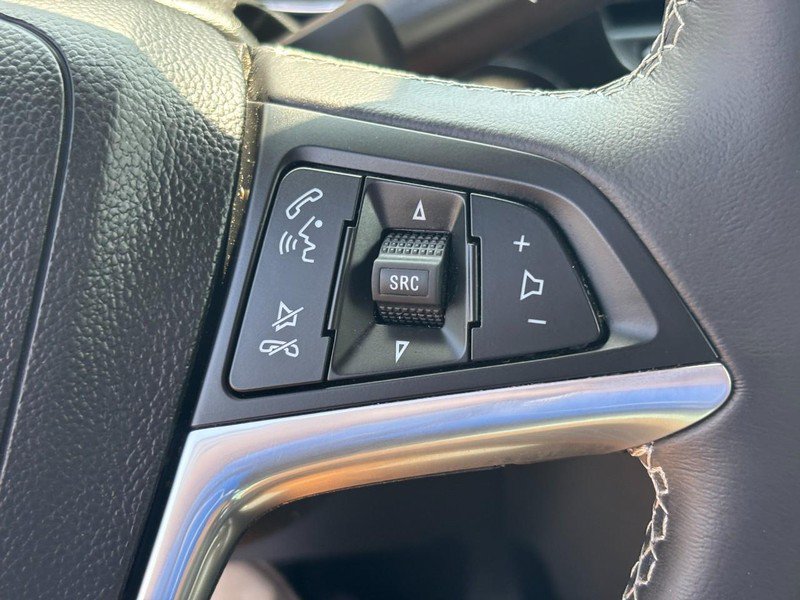 Certified 2022 Buick Encore Preferred AWD/4WD image 18