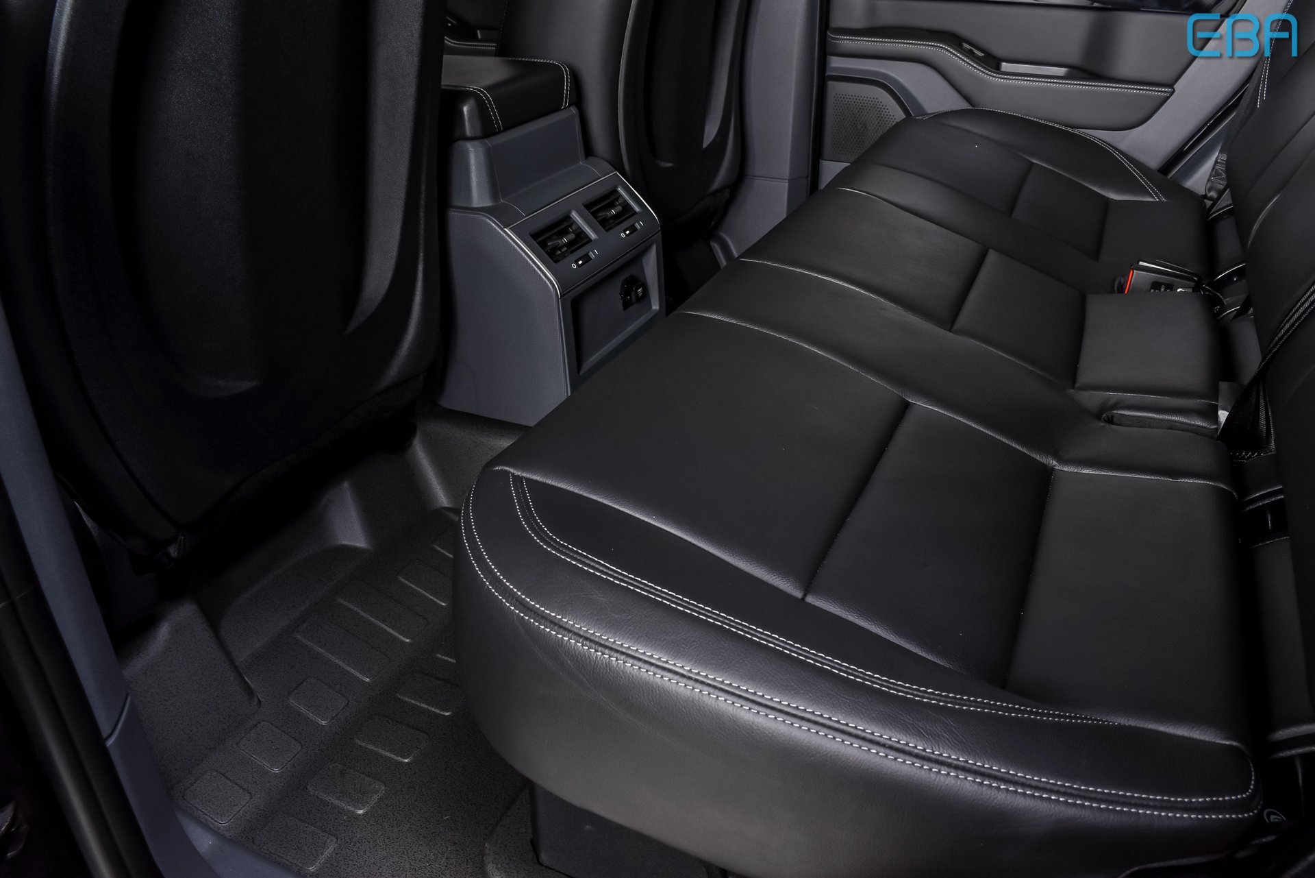 Used 2024 INEOS Grenadier Fieldmaster Edition image 19