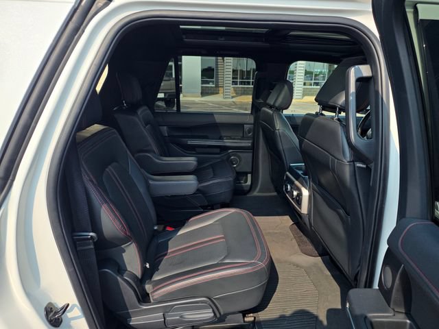 Used 2022 Ford Expedition Max Limited AWD/4WD image 11