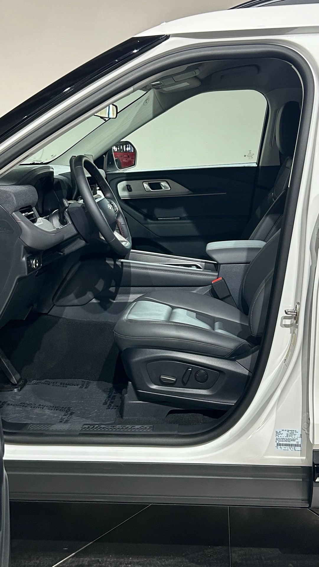 New 2026 Ford Explorer Active w/ Active Comfort Package AWD/4WD image 44