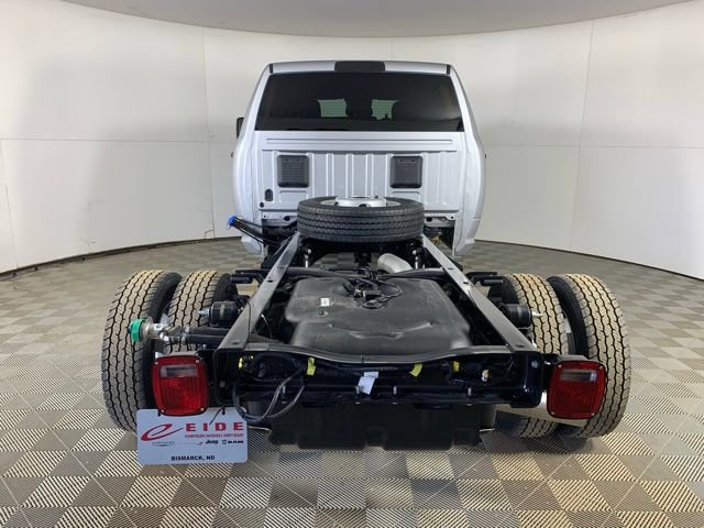New 2026 RAM 4500 Tradesman w/ Chrome Appearance Group AWD/4WD image 3