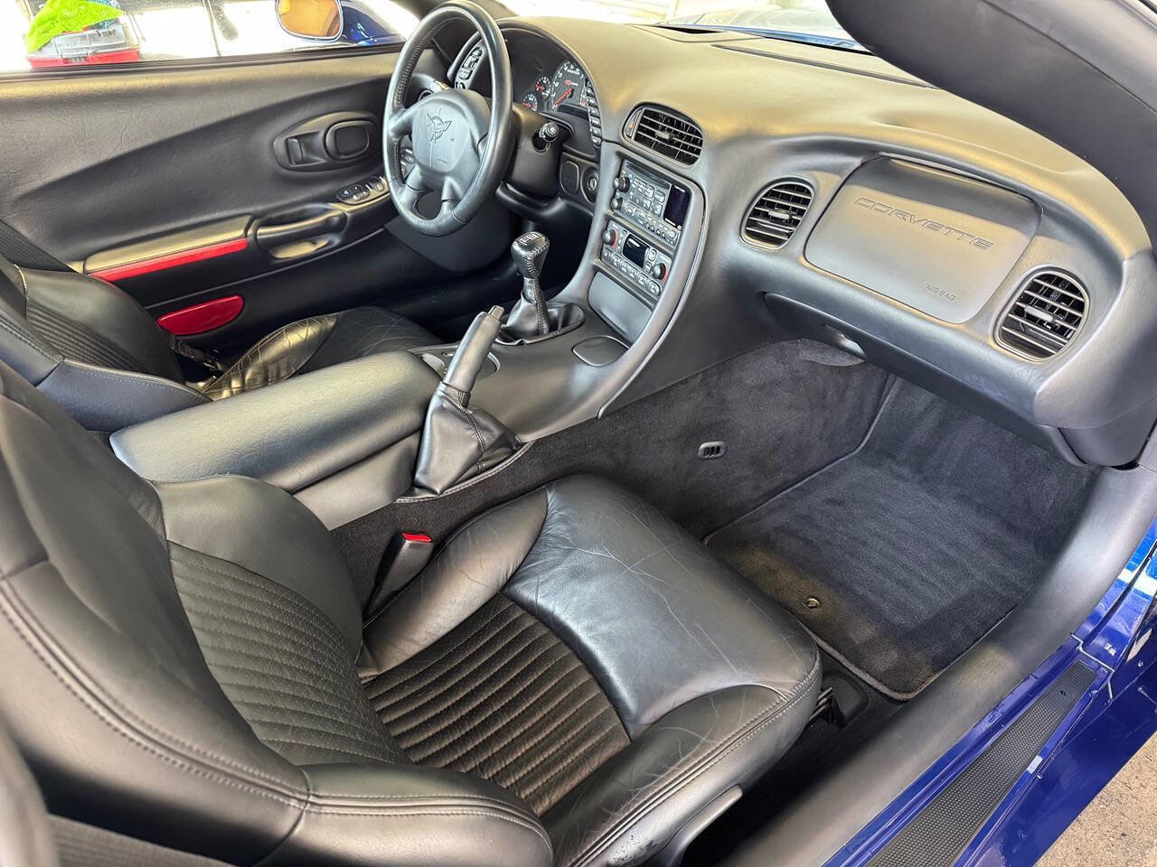 Used 2004 Chevrolet Corvette Z06 w/ Z06 Preferred Equipment Group image 18