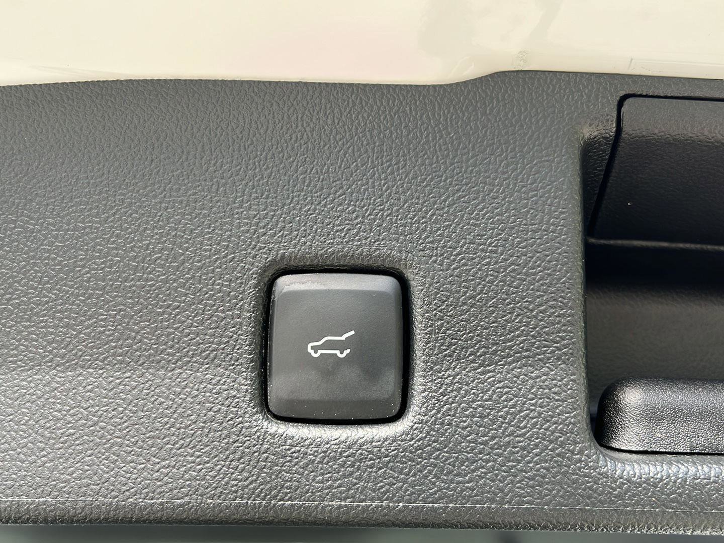Used 2023 Ford Escape Active AWD/4WD image 25