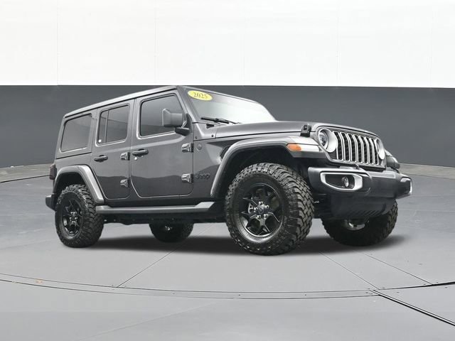 Used 2025 Jeep Wrangler Sahara image 61