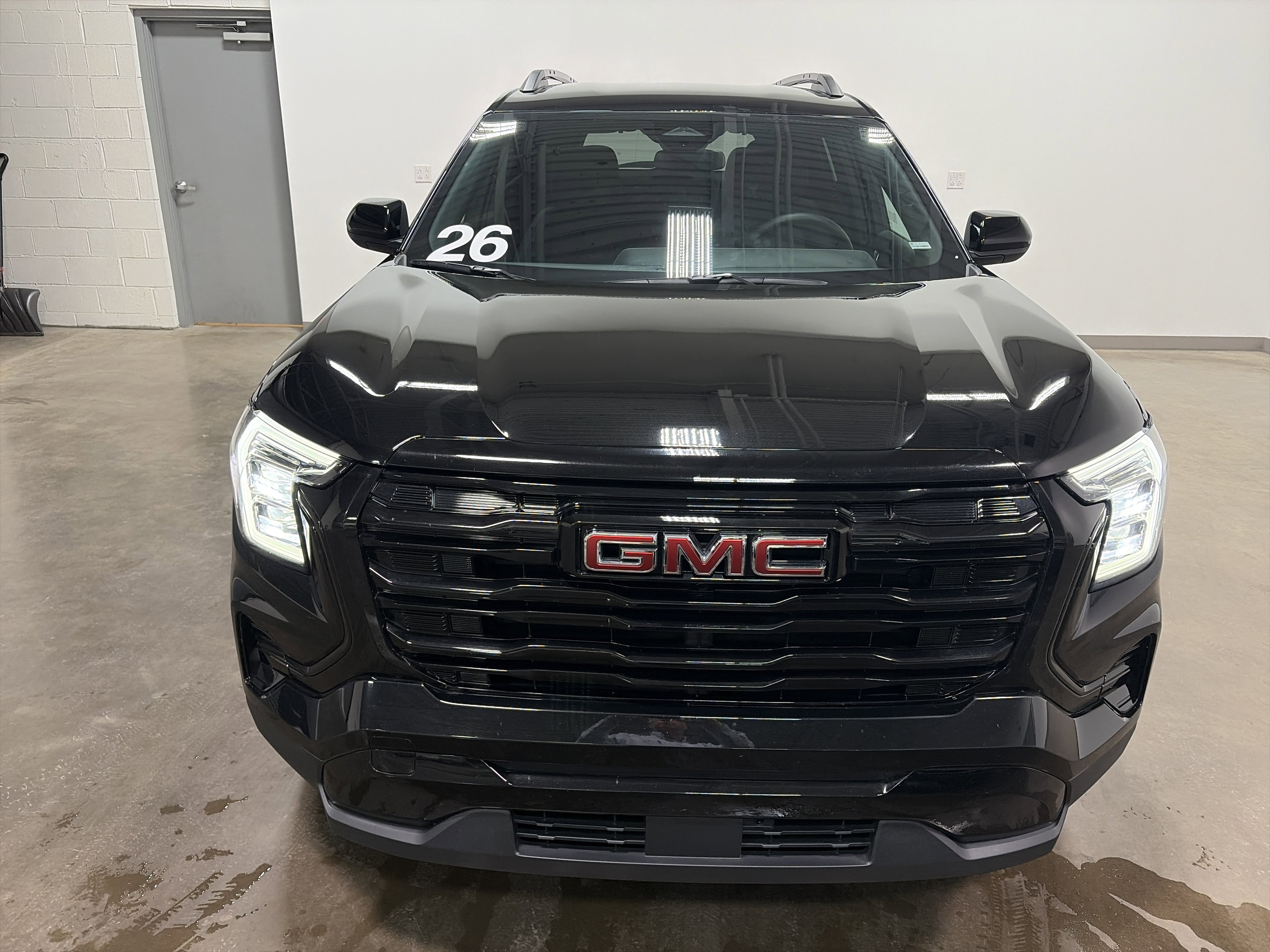 Used 2026 GMC Terrain Elevation w/ Elevation Premium Package image 36