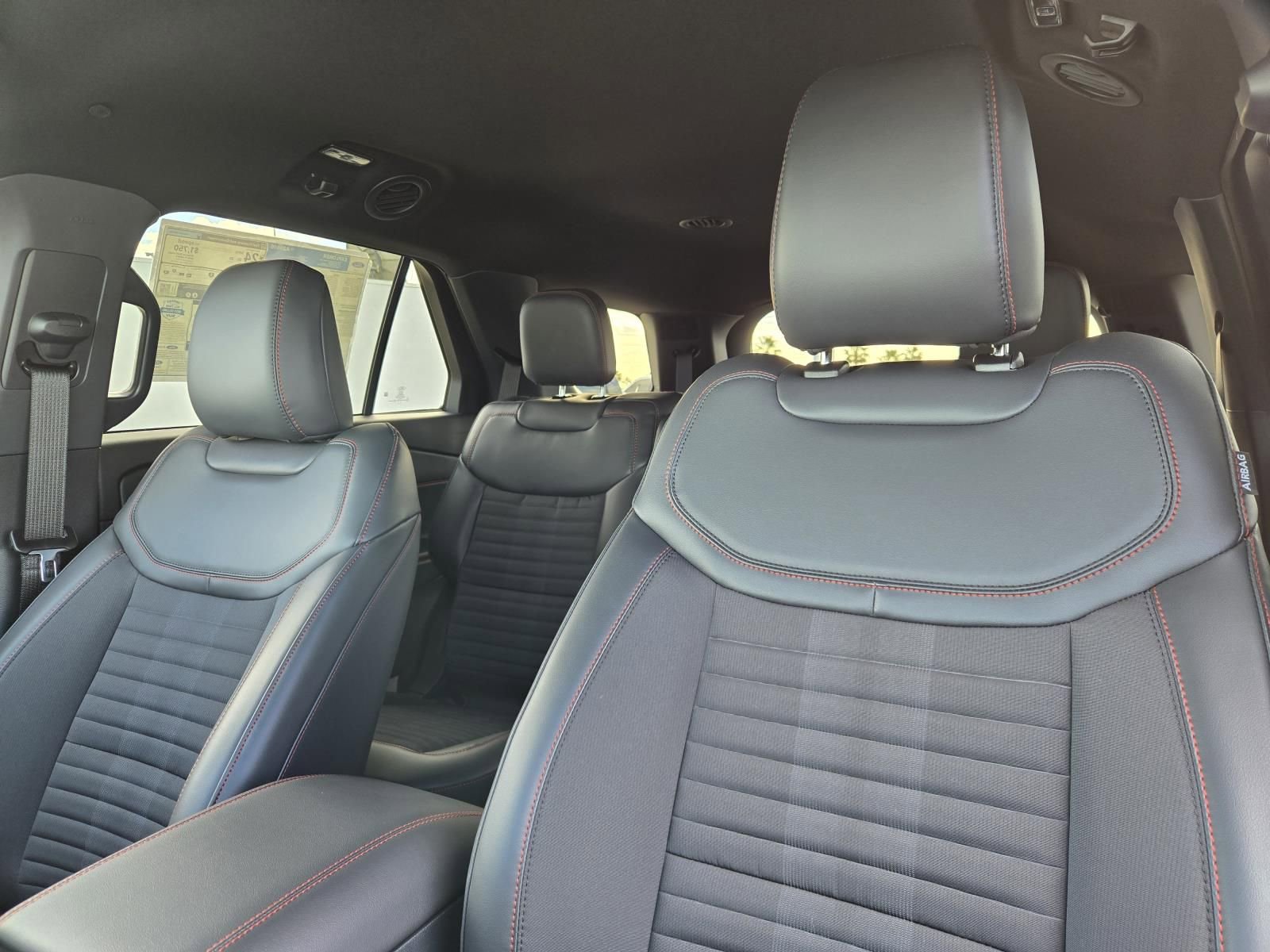 New 2026 Ford Explorer ST-Line w/ ST-Line Street Pack image 26