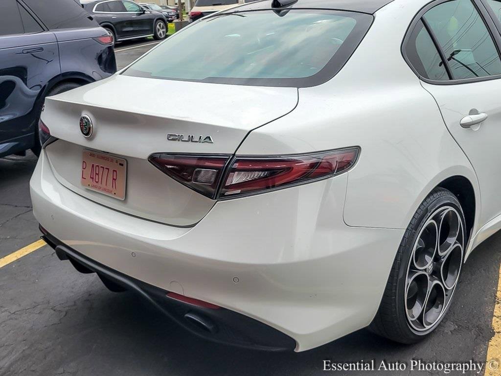 New 2025 Alfa Romeo Giulia AWD w/ Veloce Package AWD image 6