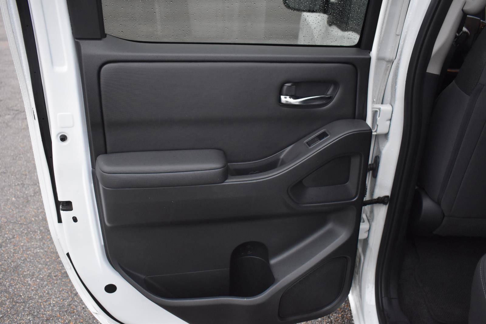 Used 2023 Nissan Frontier SV w/ SV Convenience Package image 34