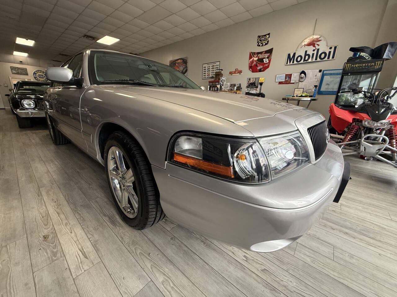 Used 2004 Mercury Marauder RWD image 7