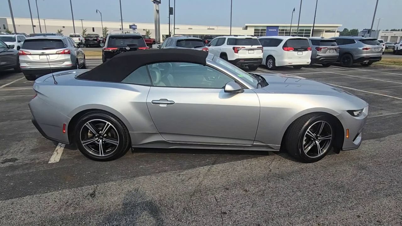 Used 2024 Ford Mustang Premium RWD image 11