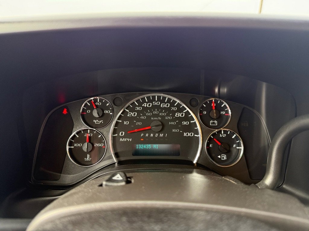 Used 2016 GMC Savana 3500 RWD image 17