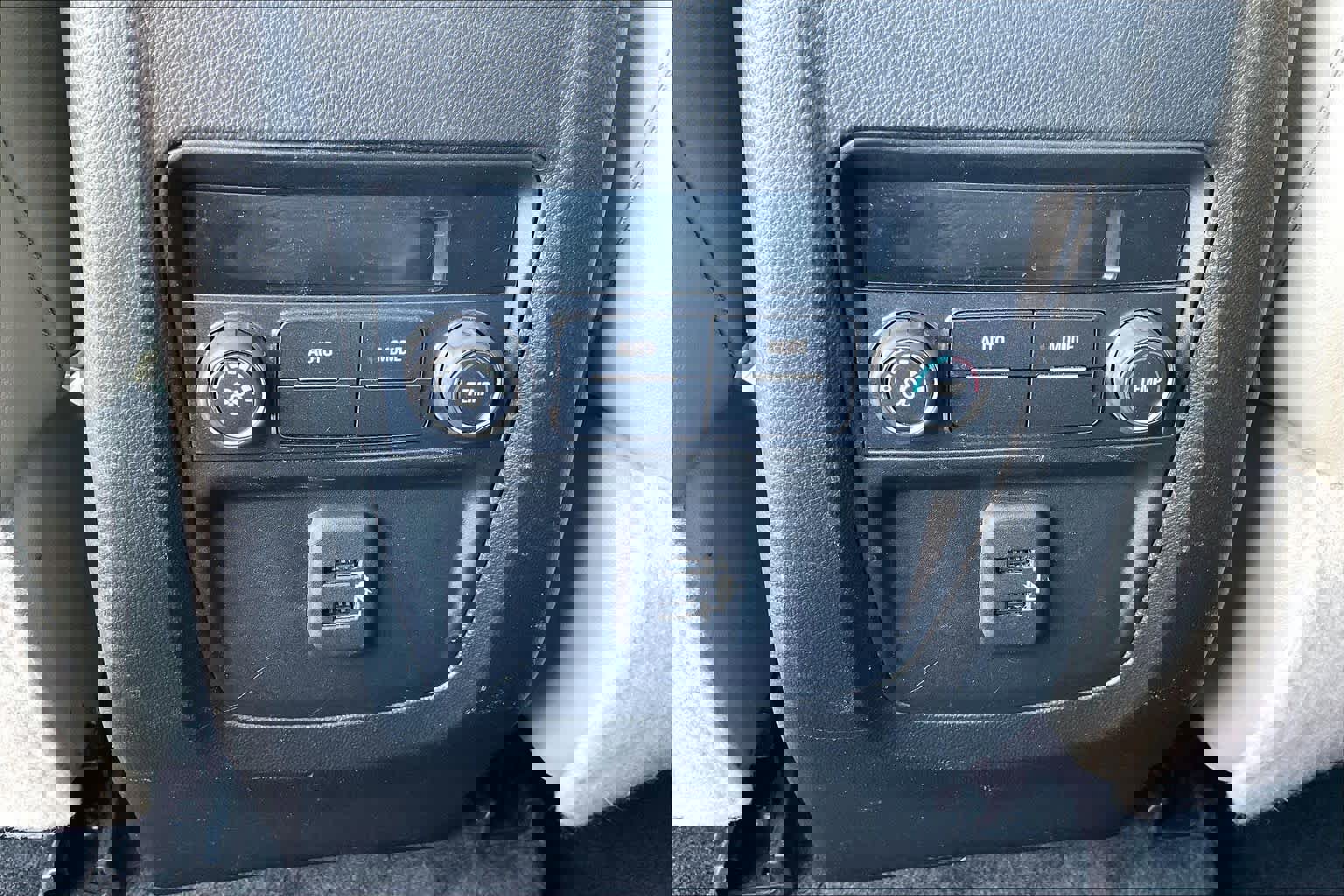 Used 2019 Buick Enclave Essence image 32