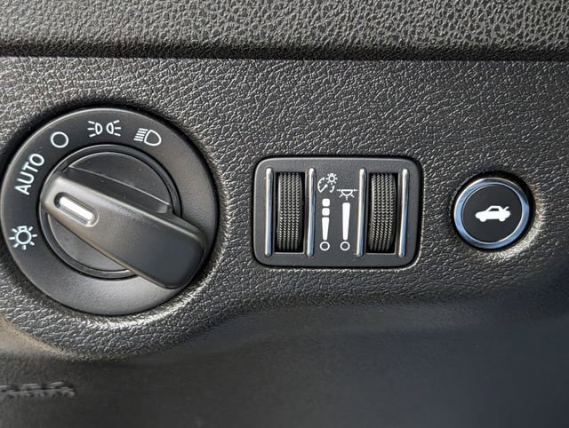 Used 2023 Dodge Charger SXT image 22