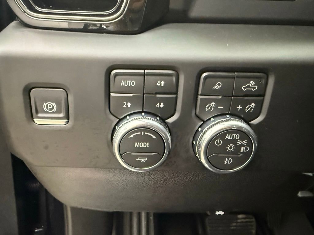 New 2026 GMC Sierra 2500 AT4 image 19