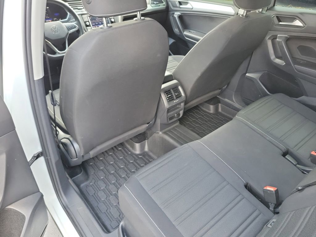 Used 2024 Volkswagen Tiguan S AWD/4WD image 15