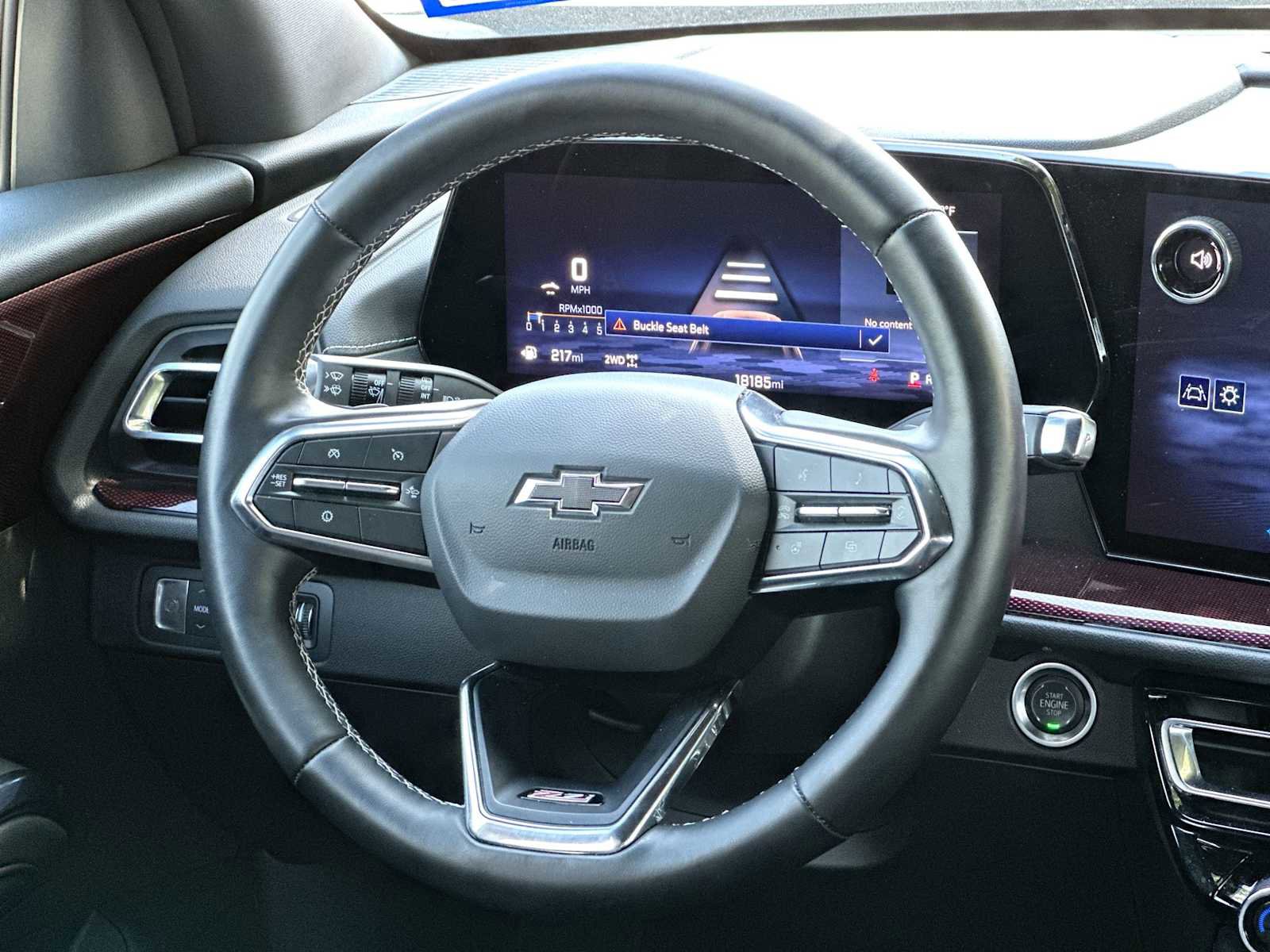 Used 2025 Chevrolet Traverse Z71 image 27